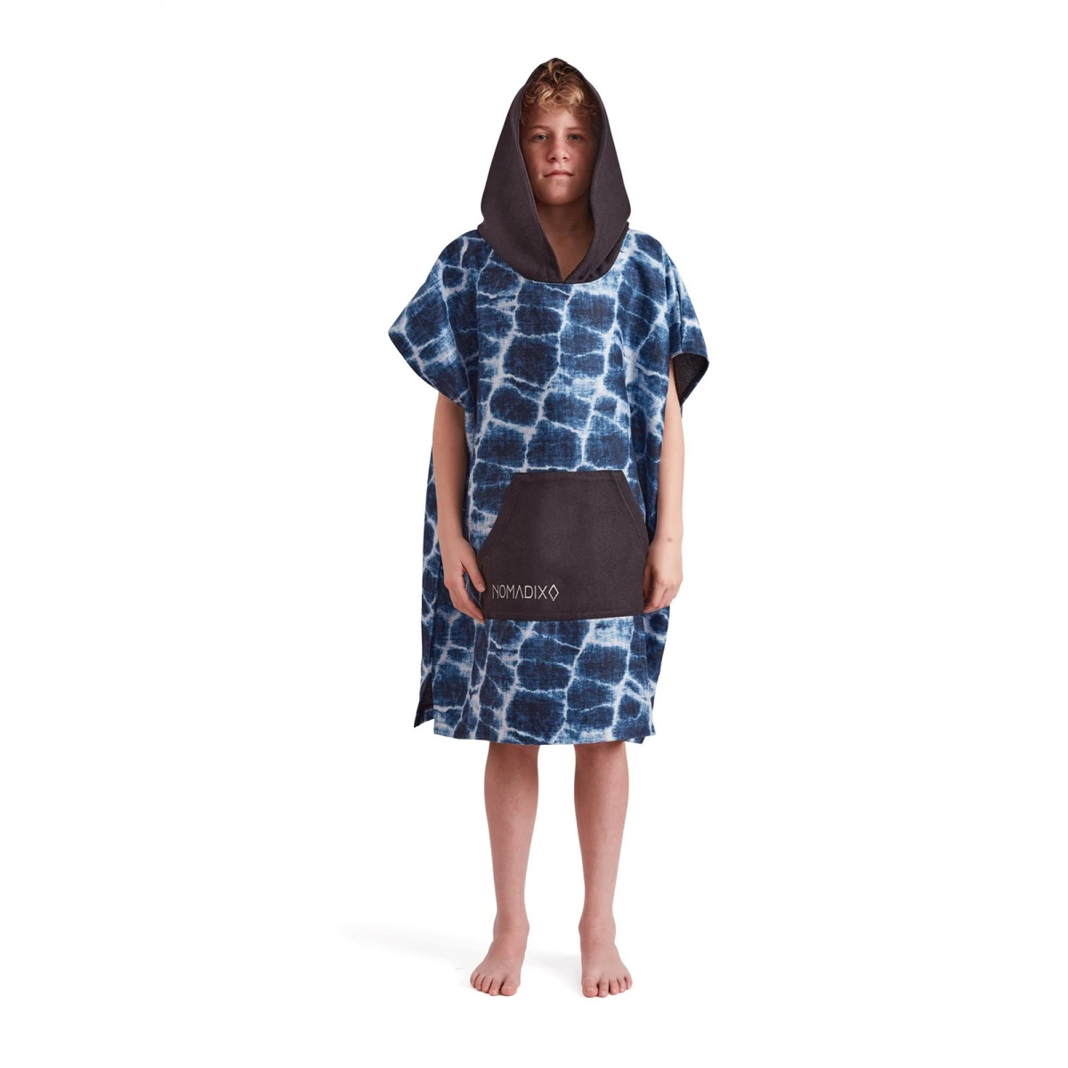 Nomadix Poncho Aqua Mit Kapuze (weich, Schnelltrocknend, Kein Haften Von Sand/ Tierhaaren) Blau 89x79cm Kinder 2 Nomadix Poncho Aqua Mit Kapuze (weich, Schnelltrocknend, Kein Haften Von Sand/ Tierhaaren) Blau 89x79cm Kinder – Bild 2