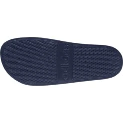 ADIDAS PERFORMANCE Adidas Badeschuhe Adilette Aqua 3-Streifen Dunkelblau Herren - 1 Paar -Yonex Verkaufsgeschäft adidas F35542 adilette navy BottomView 1200x1200 1