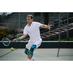 Bauerfeind Handgelenkbandage Blau/lime - 1 Stück -Yonex Verkaufsgeschäft bauerfeindsports tennis kneesupport wriststrap print 0388 1200x1200 1