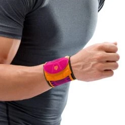 Bauerfeind Handgelenkbandage Pink - 1 Stück -Yonex Verkaufsgeschäft bauerfeindsports wriststrap pink 1000x1000 1